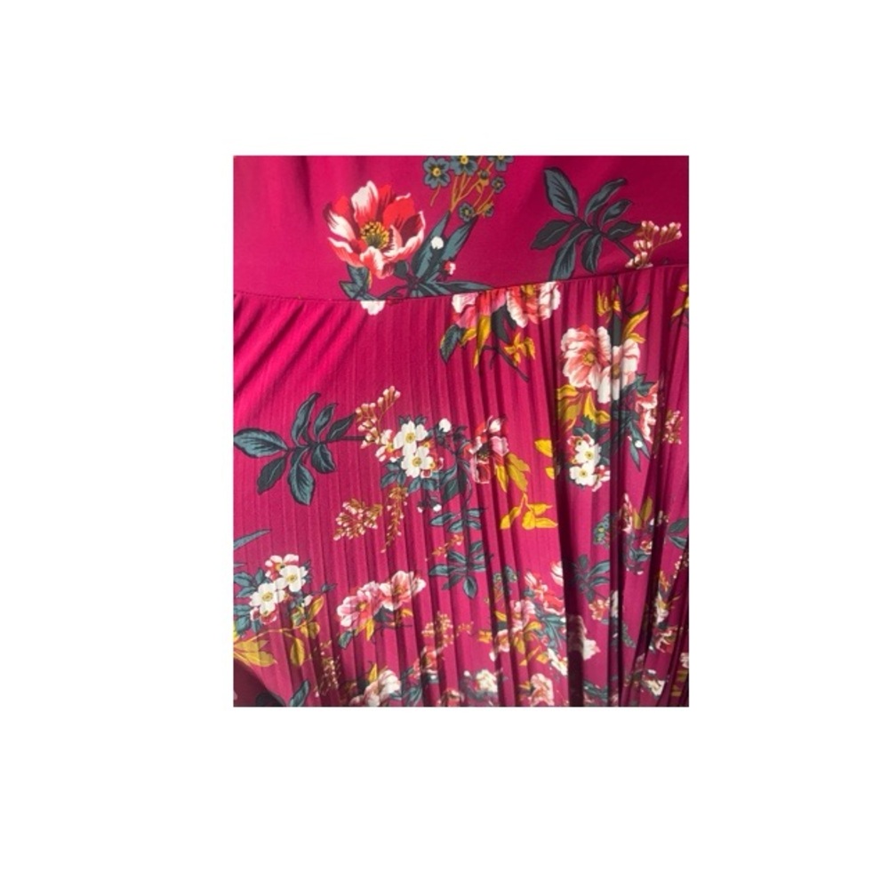 Loft Pleated Floral Midi‎ Dress - Picture 4 of 6